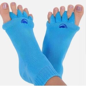 NEW The Original Foot Alignment After Hours Socks Blue Size M
